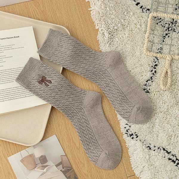 Milla Bow Embroidery Crew Sock