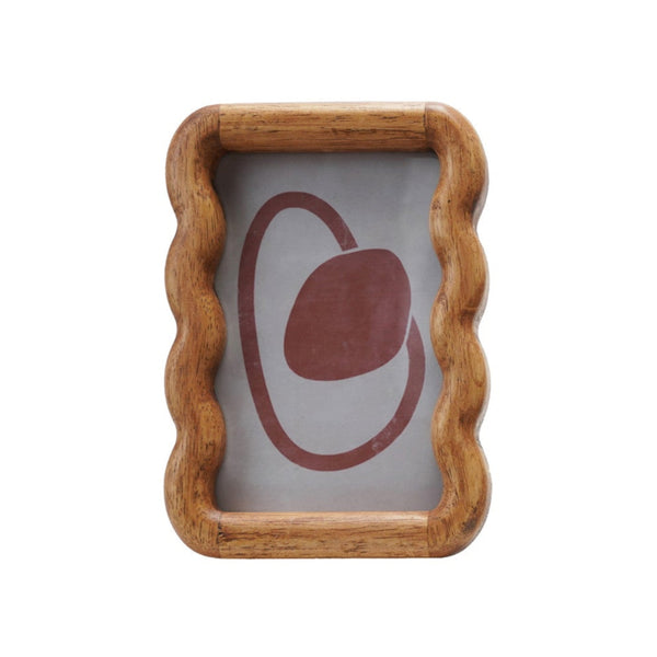 Chloe Scalloped Frame