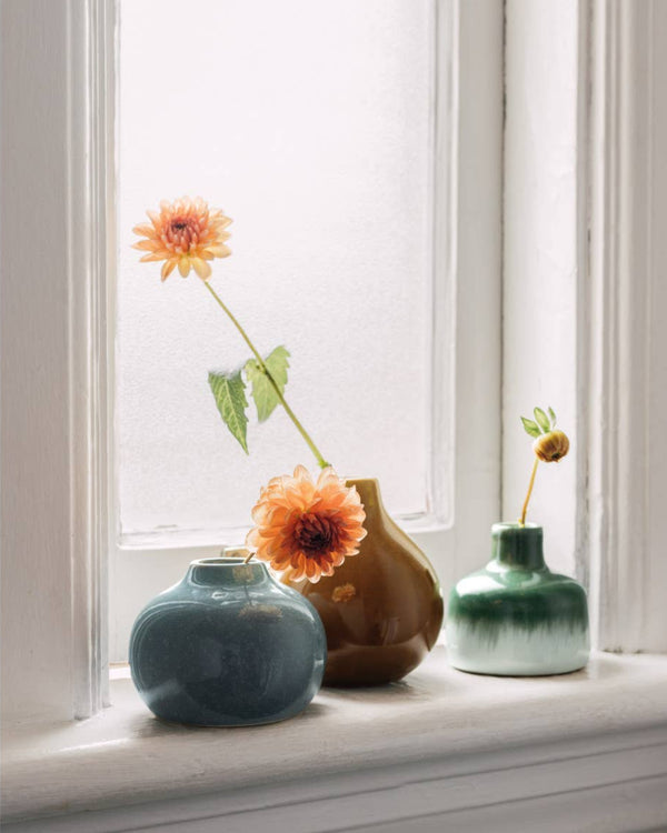 Cove Ceramic Bud Vase